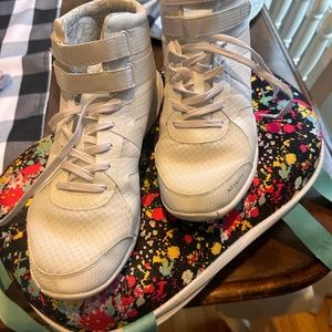 Infinity Cheer Shows size 11